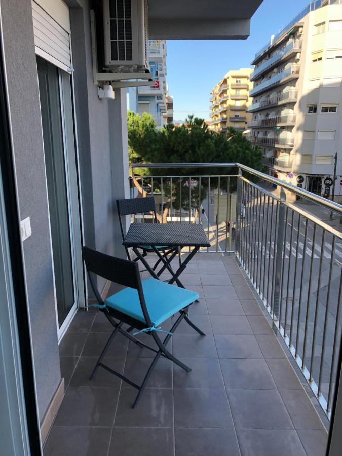 Beta'S Place - Apartamento Primera Linea De Playa Blanes Exterior foto